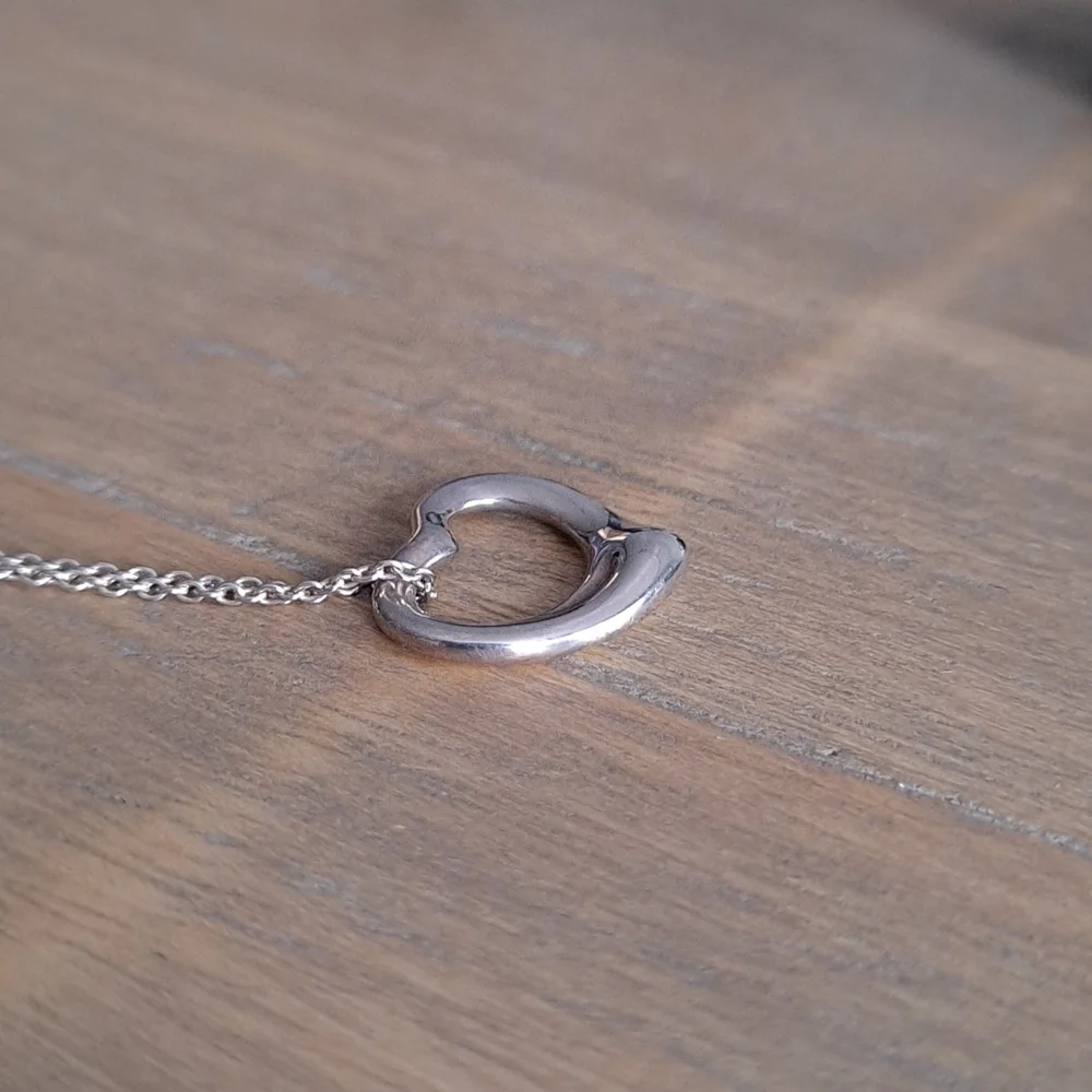 Authentic Tiffany & Co. Elsa Peretti heart necklace - Picture 3 of 13